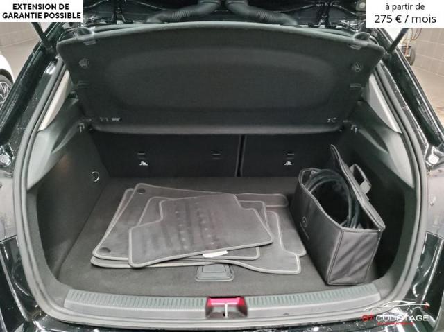 Mercedes Benz A 250e image 2