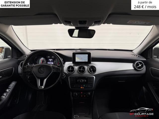 Mercedes Benz GLA 180 Prestige image 1