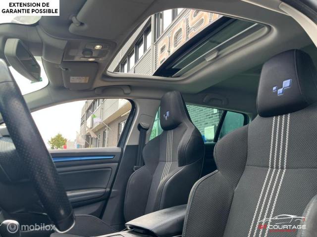 Renault Megane Estate 1.3 TCe GT-Line image 4