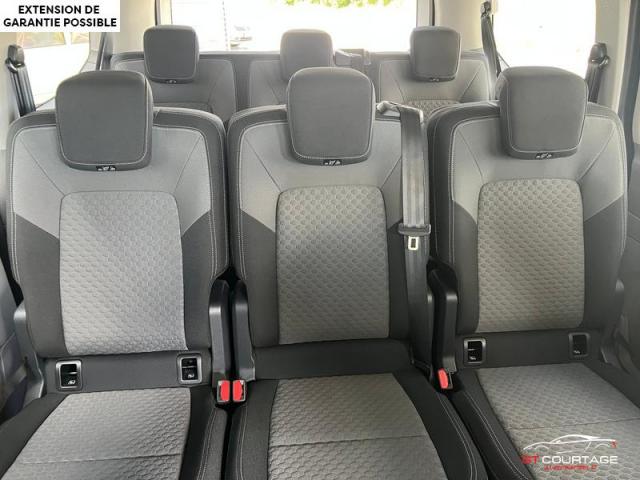 Volkswagen T7 Caravelle 2.0 TDI 150 Style 8p image 2