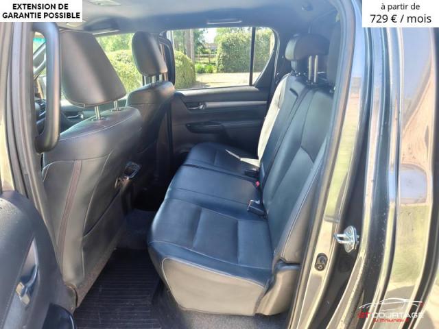 Toyota Hilux 2.8 D-4D 4WD Invincible image 5