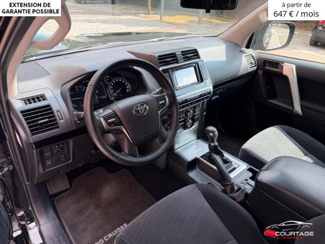 Toyota Land Cruiser 204 D-4D image 3