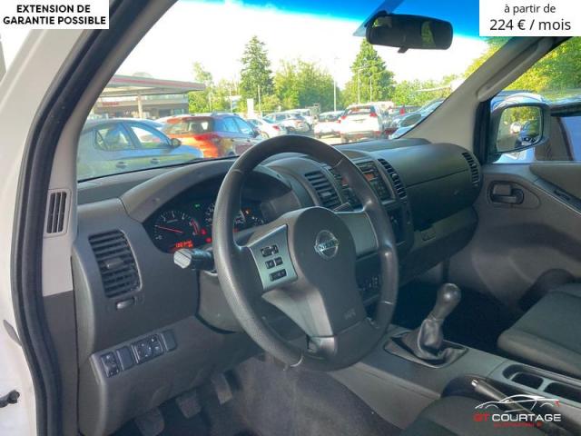 Nissan Navarra Pickup King Cab XE 4X4 image 1