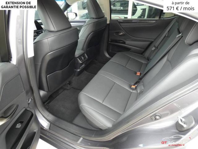 Lexus ES 300 F-Sport Design image 6