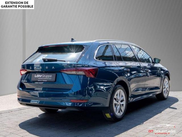Skoda Octavia Combi 2.0 TDI DSG Style image 3