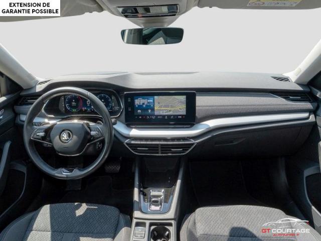 Skoda Octavia Combi 2.0 TDI DSG Style image 6
