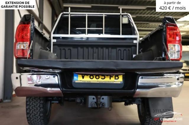 Toyota Hilux 2.4 D-4D-F Xtra Cab image 2