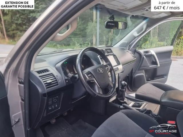 Toyota Land Cruiser 2,8 D-4D 4WD Elegance image 5