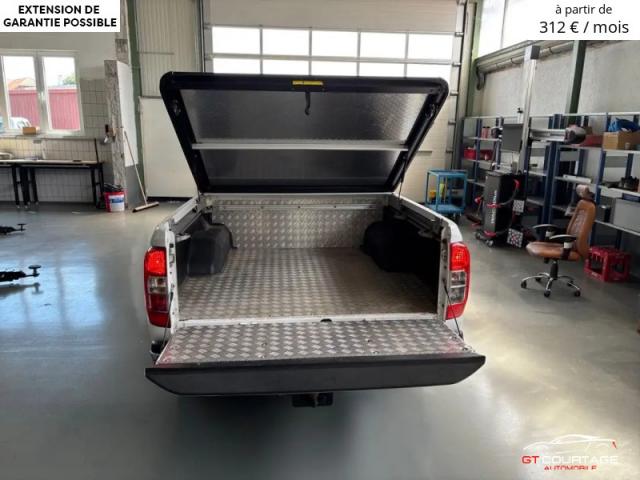 Nissan Navara NP300 Acenta Double Cab 4x4 image 4