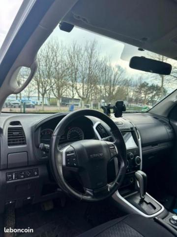 Isuzu D-Max image 1