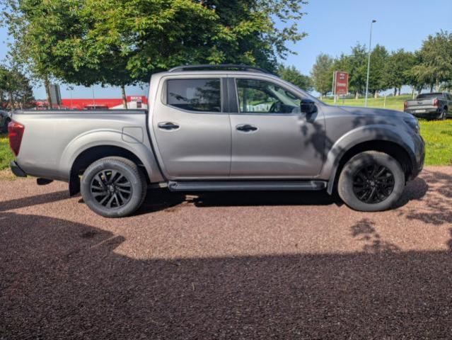 Nissan Navara image 3