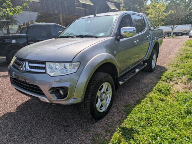 Mitsubishi L200 Double Cabine 2.5 Td 178 Dble Cab Intense