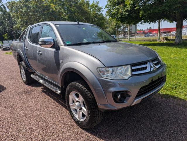Mitsubishi L200 image 9