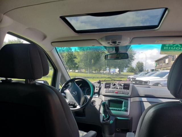 Mercedes Benz Vito image 2