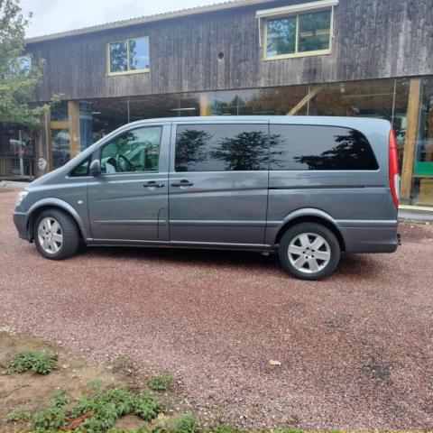Mercedes Benz Vito image 2