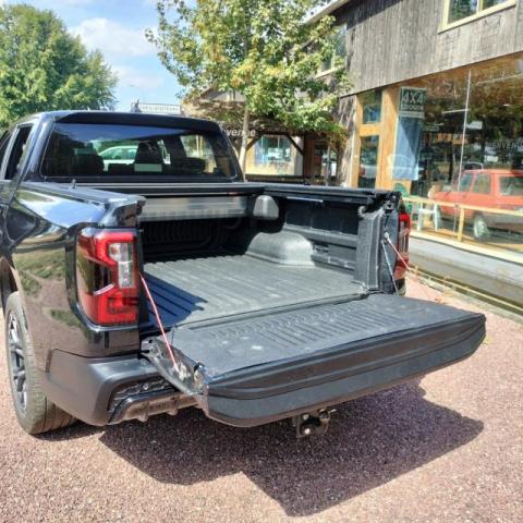 Toyota Hilux image 4