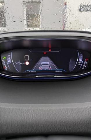 Peugeot 5008 image 4
