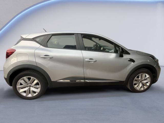 Renault Captur image 1