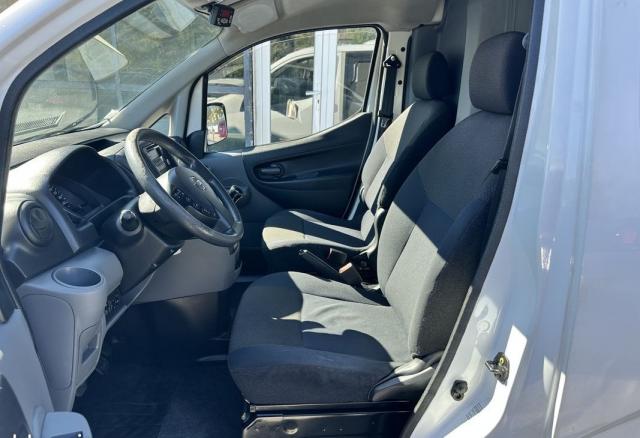 Nissan Nv200 image 3