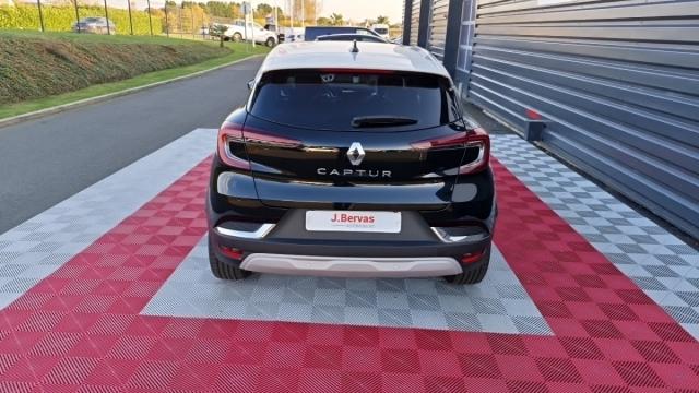 Renault Captur image 2