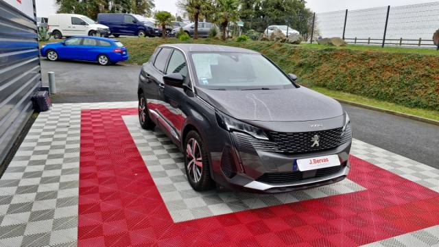Peugeot 3008 image 2