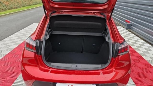 Peugeot 208 image 7