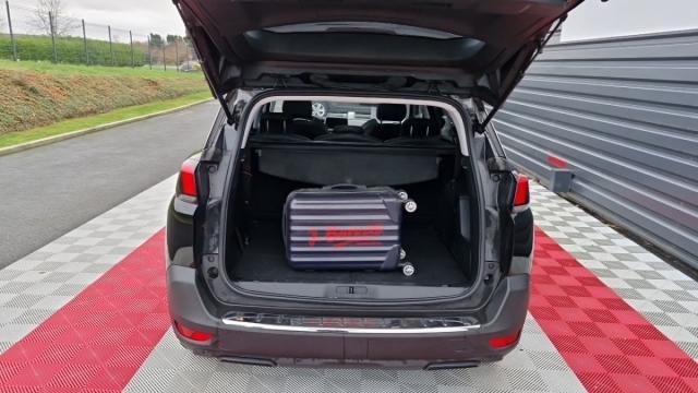 Peugeot 5008 image 4