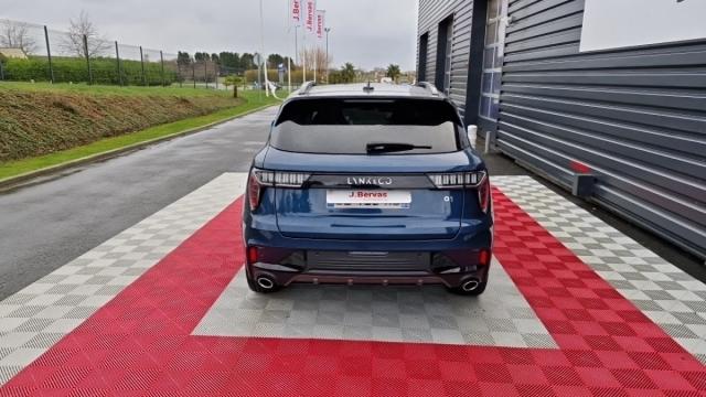 Lynk & Co 01 image 9