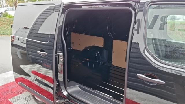Opel Vivaro image 2