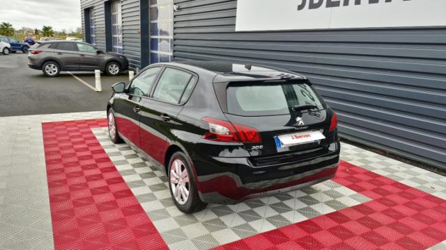 Peugeot 308 image 9