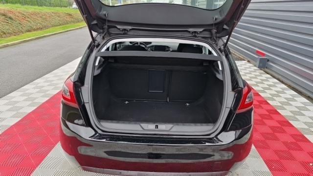 Peugeot 308 image 3