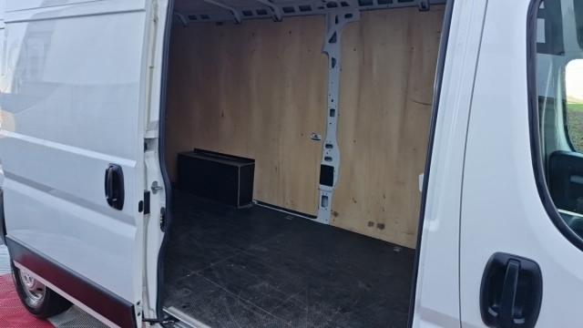 Peugeot Boxer image 3