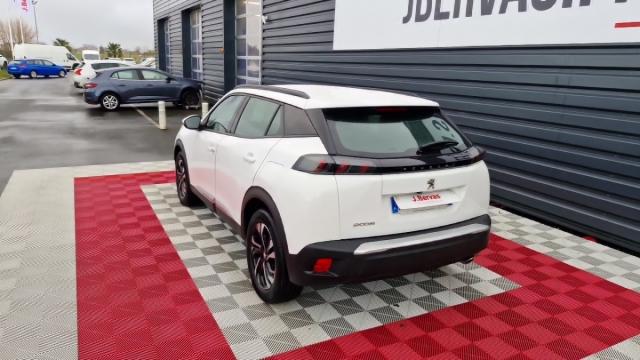 Peugeot 2008 image 2