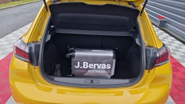 Peugeot 208 image 3