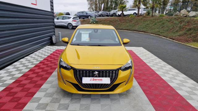 Peugeot 208 image 2