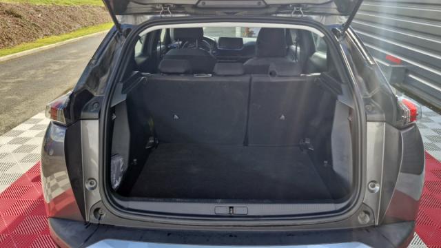 Peugeot 2008 image 1