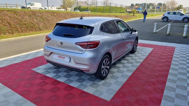 Renault Clio image 9