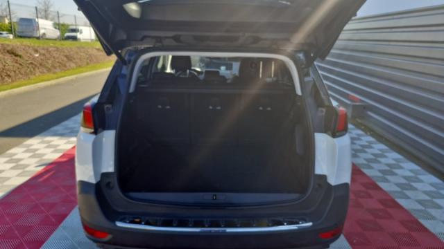 Peugeot 5008 image 6