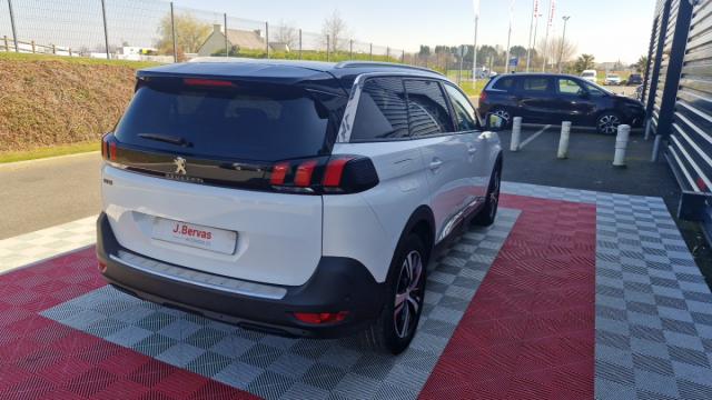 Peugeot 5008 image 4