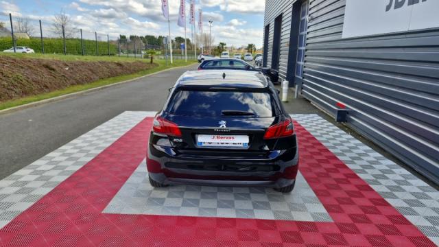 Peugeot 308 image 6