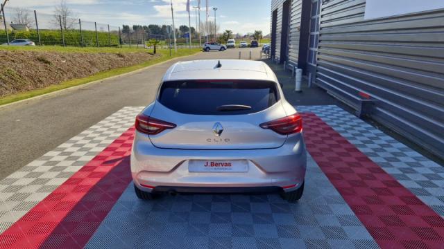 Renault Clio image 6