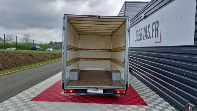 Renault Master image 9