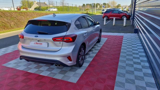 Ford Focus image 4