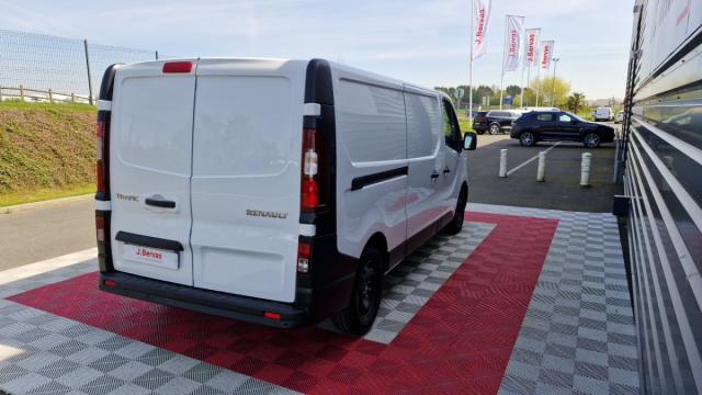 Renault Trafic image 4