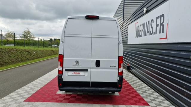 Peugeot Boxer image 2