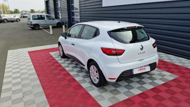 Renault Clio image 2