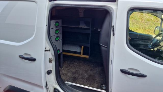 Opel Combo Cargo image 1