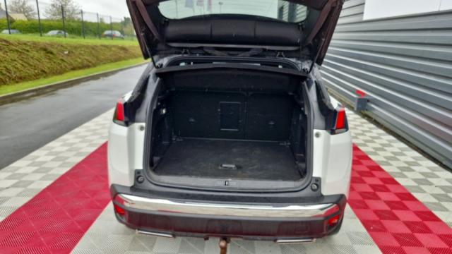 Peugeot 3008 image 3
