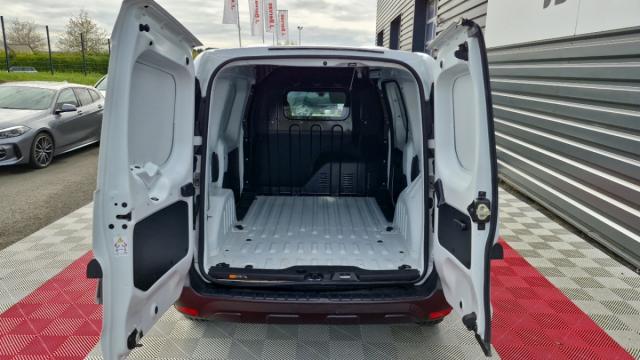 Renault Express Van image 7