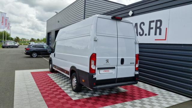 Peugeot Boxer image 1
